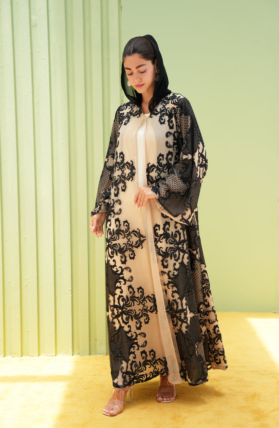 Luxury baroque lace abaya